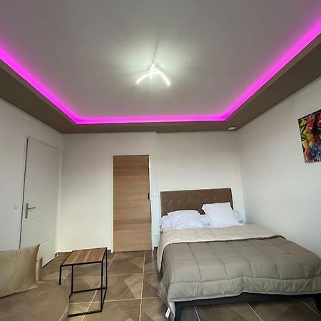 Studio 54 Compiegne Bagian luar foto