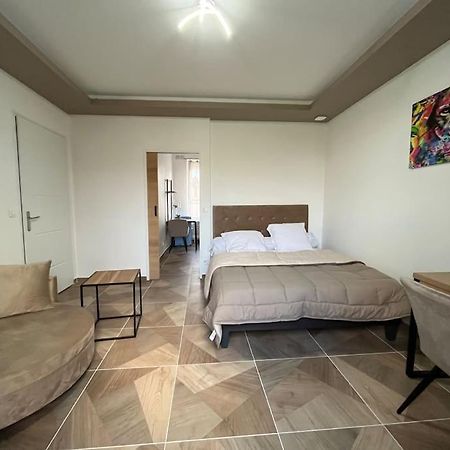 Studio 54 Compiegne Bagian luar foto