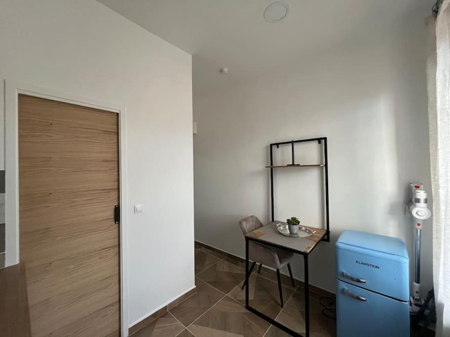 Studio 54 Compiegne Bagian luar foto