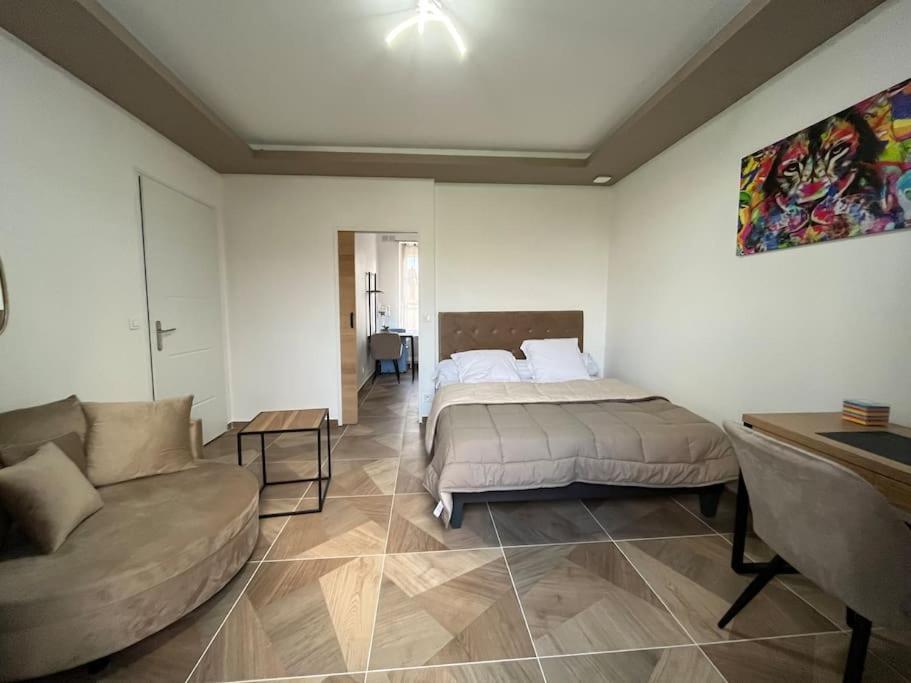 Studio 54 Compiegne Bagian luar foto
