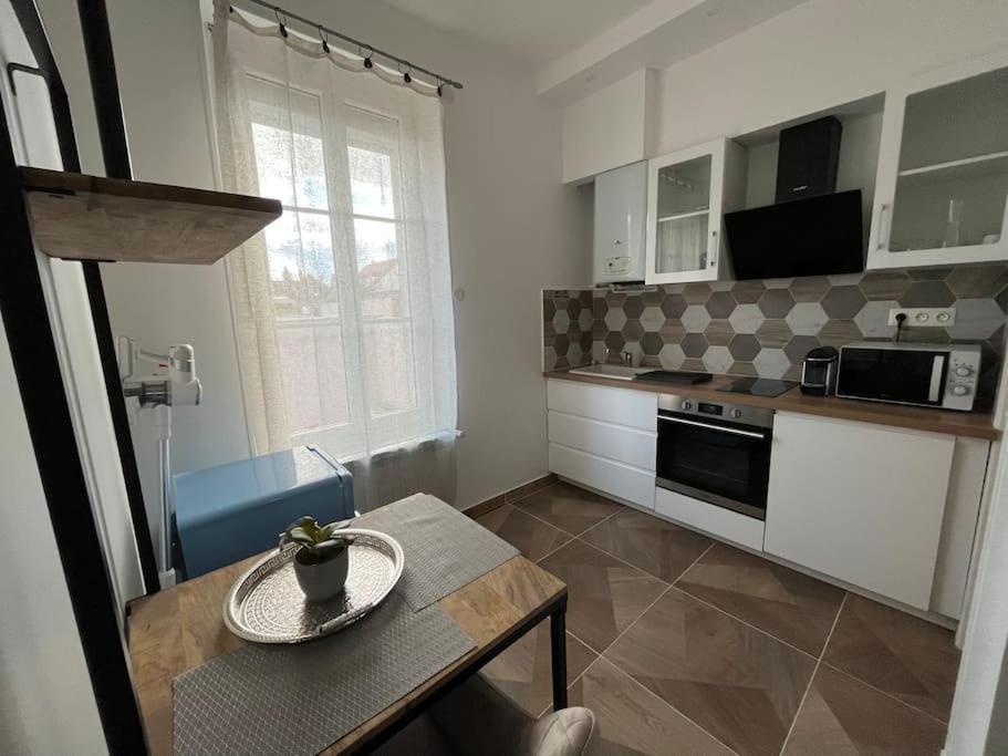 Studio 54 Compiegne Bagian luar foto